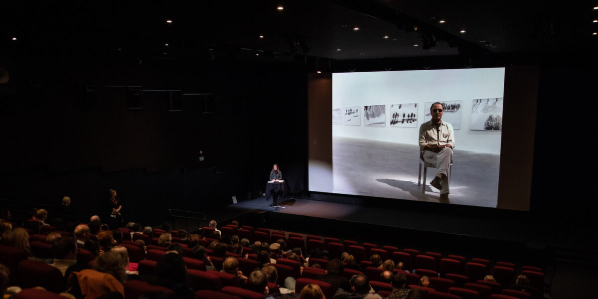 Publikum mot lerret